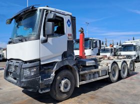 RENAULT C44 8X4 GANCHO HIAB