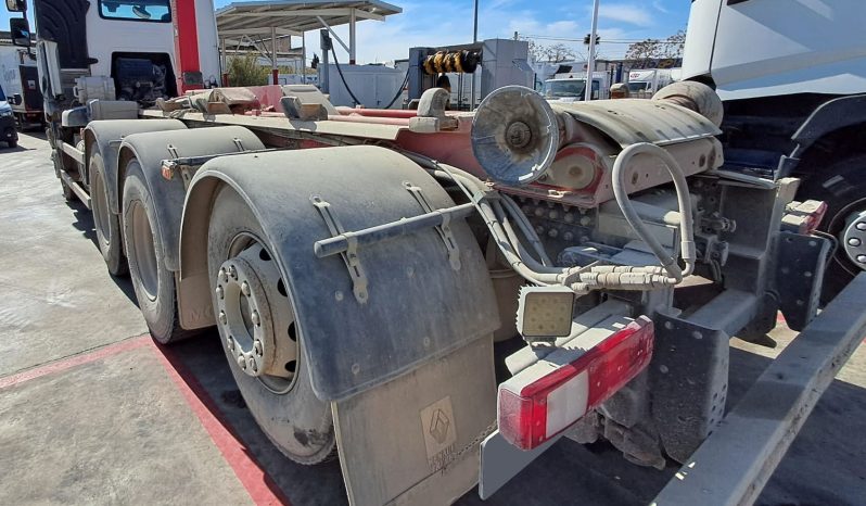 RENAULT C44 8X4 GANCHO HIAB lleno