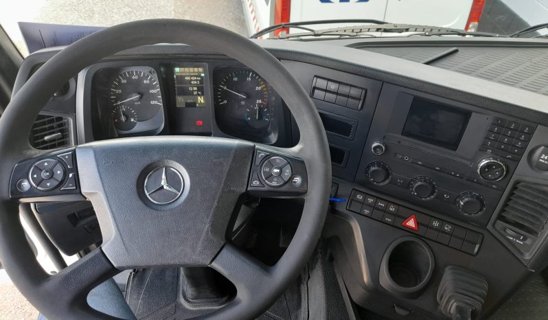 MERCEDES AROCS 1845 4X2 full