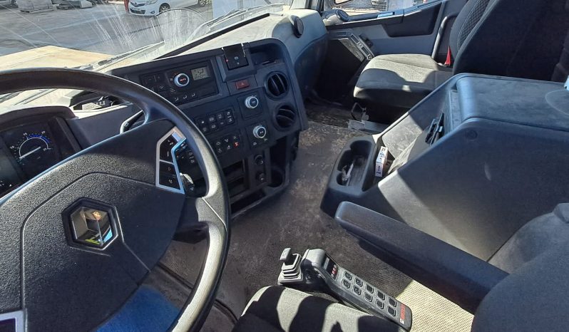 RENAULT C44 8X4 GANCHO HIAB lleno