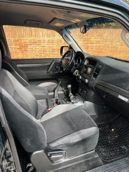 MITSUBISHI MONTERO V80 3.2 DID 160CV full