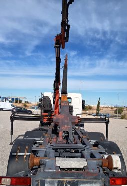 RENAULT D320 6X2 GANCHO Y GRUA lleno