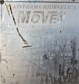 NISSAN CABSTAR CESTA ELEVADORA lleno